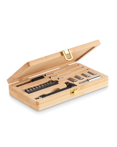 SET D'OUTIL DANS UN COFFRET EN BAMBOU